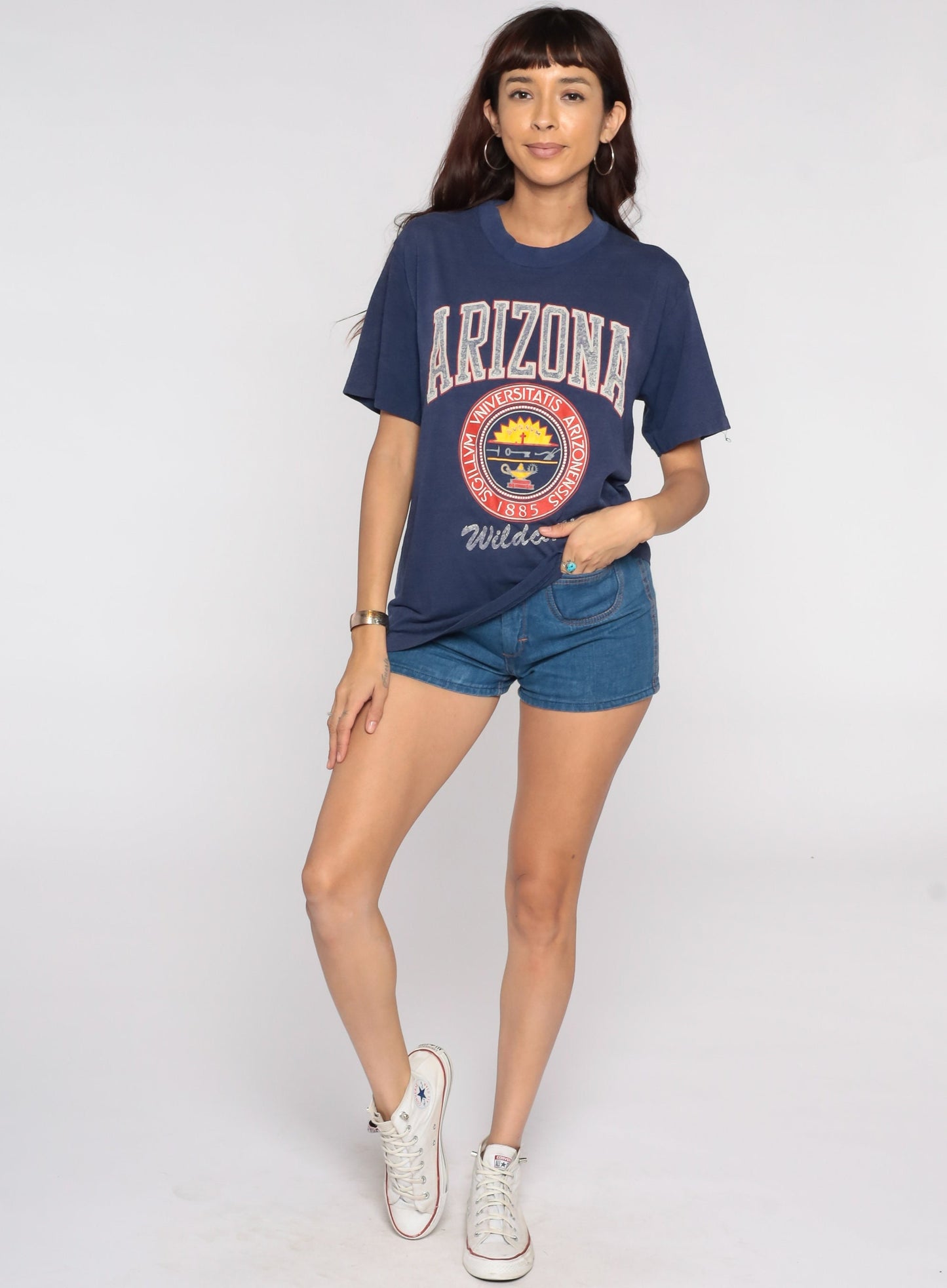Arizona Wildcats University Football Tee 80s Graphic T-Shirt Medium