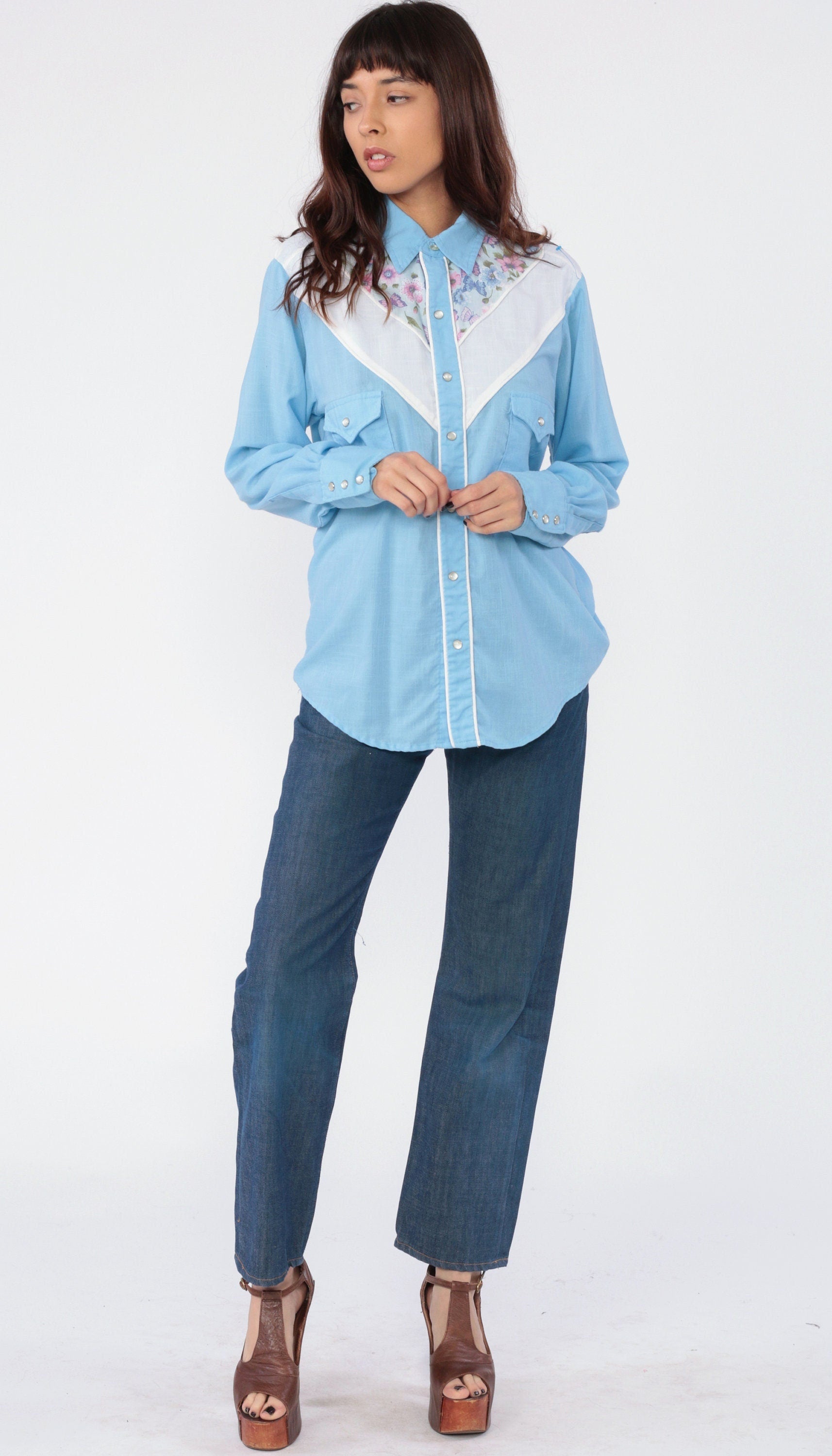 80s Western Butterfly Pearl Snap Blouse Baby Blue Long Sleeve Large