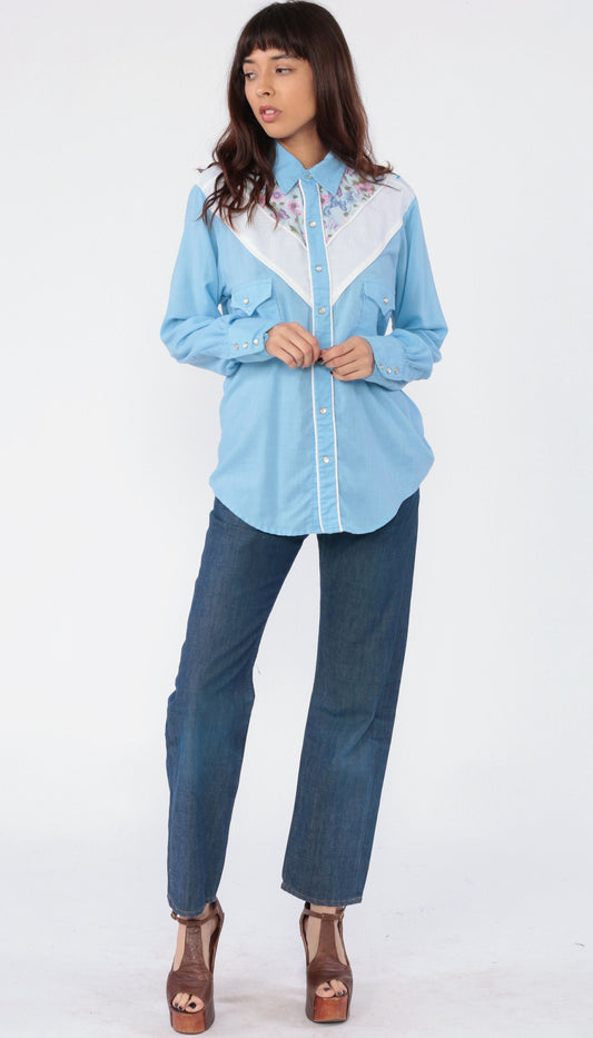 80s Western Butterfly Pearl Snap Blouse Baby Blue Long Sleeve Large