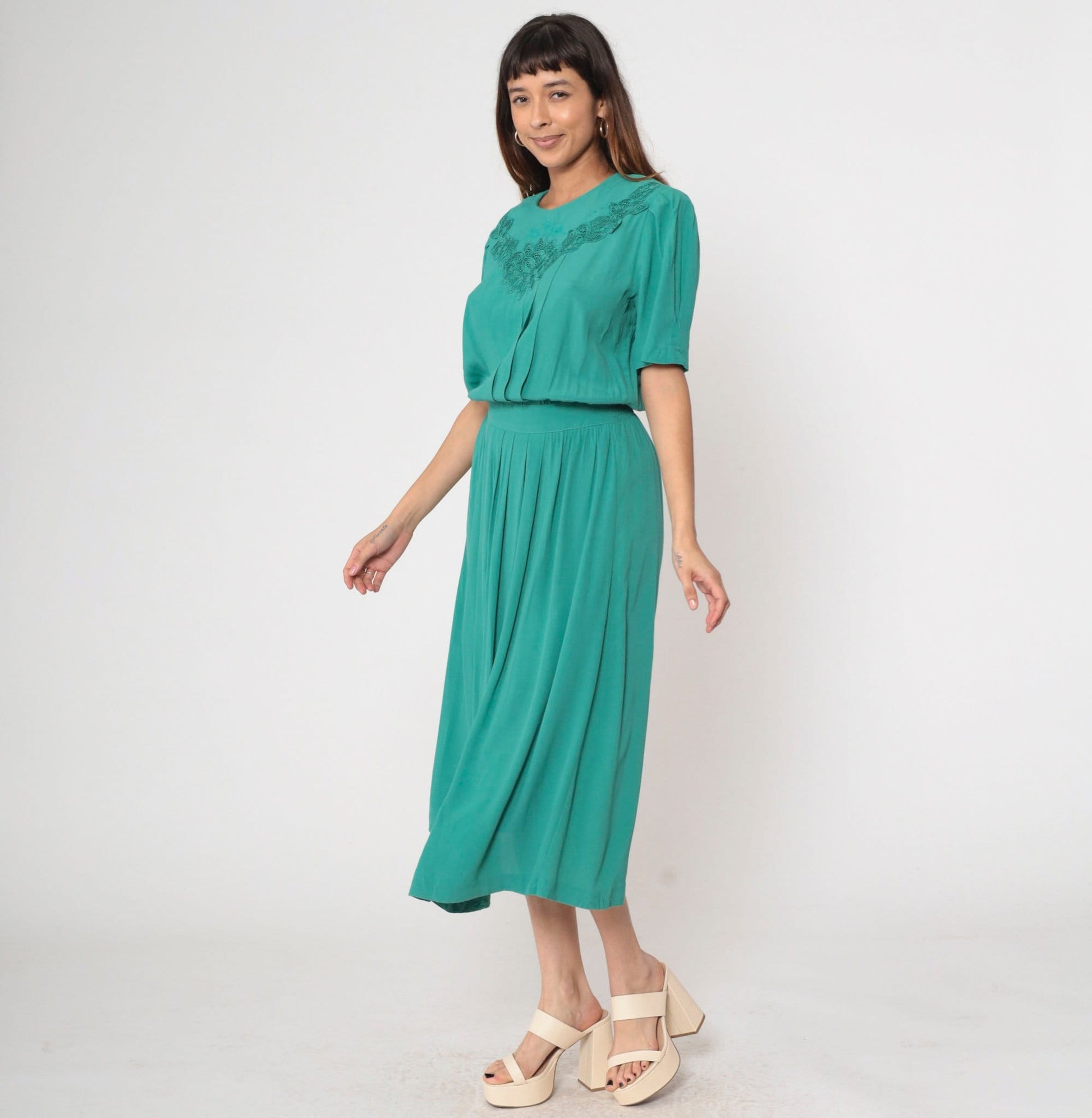 80s Karin Stevens Green Midi Dress Embroidered Lace Puff Sleeve Button Back Medium