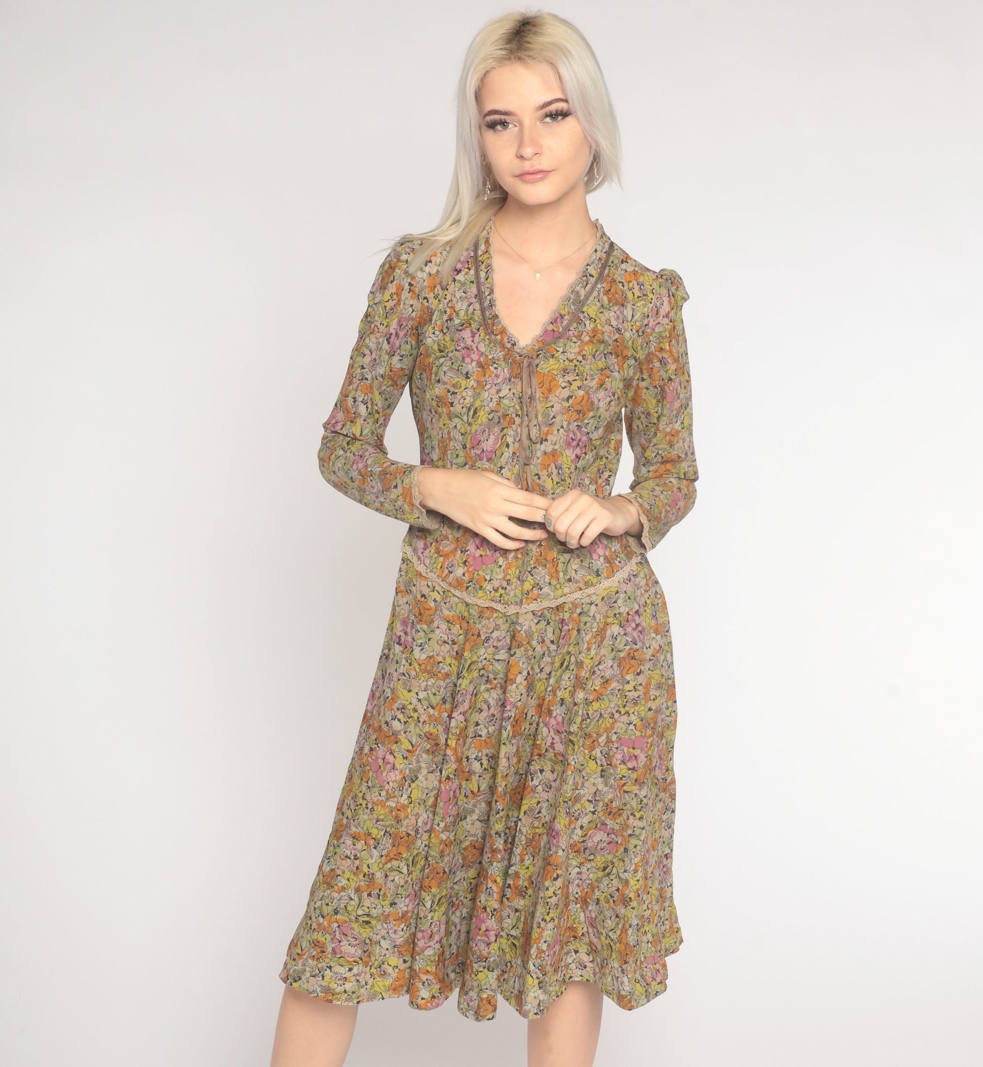 70s Floral Puff Sleeve Dress Knee Length Multicolor Print Medium M