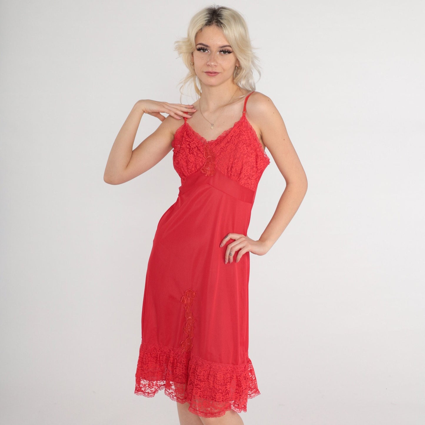 70s Red Slip Dress Floral Lace Empire Waist Spaghetti Strap Knee-Length Medium