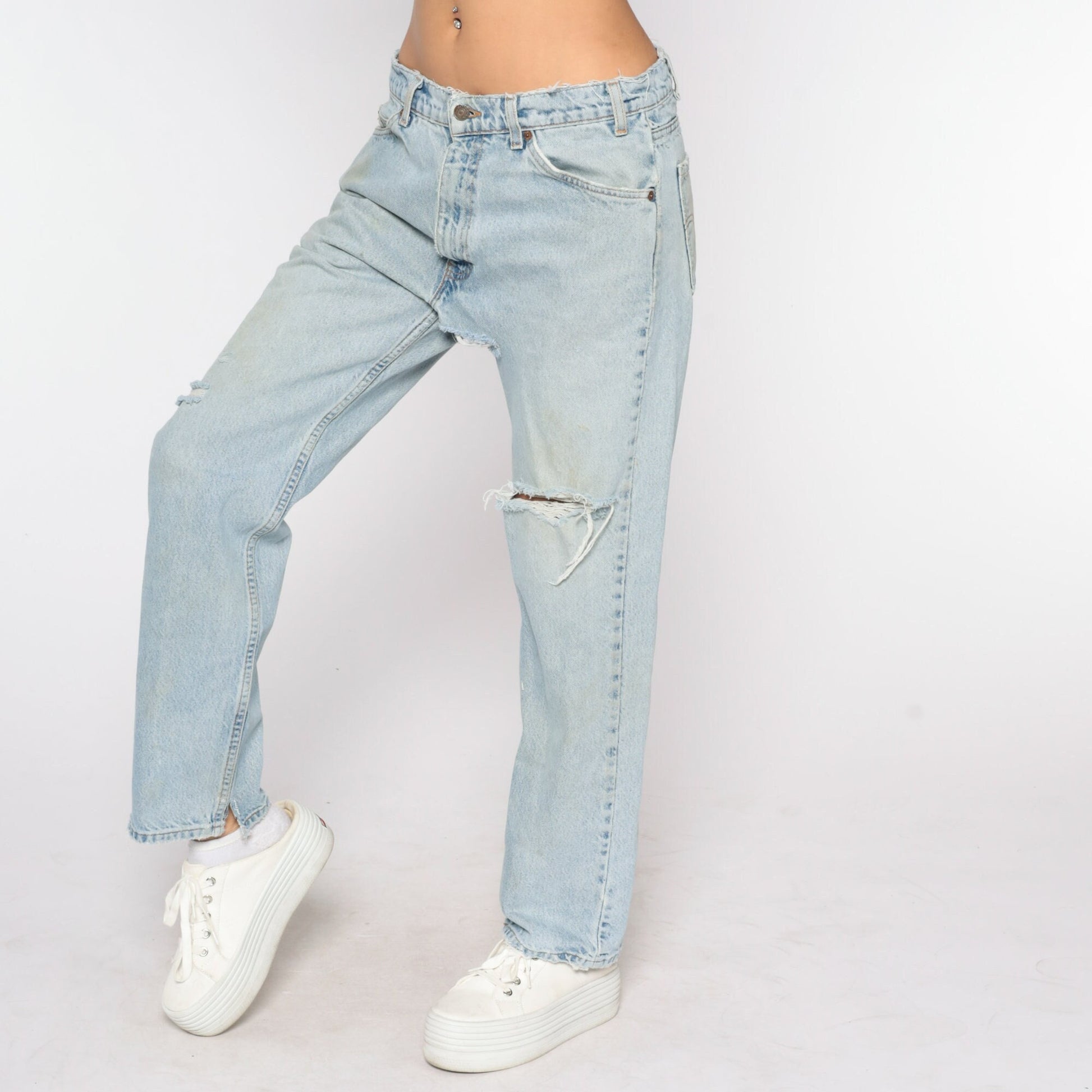 Levi's 505 High-Waist Mom Jeans Light Blue Distressed Ripped Denim Medium