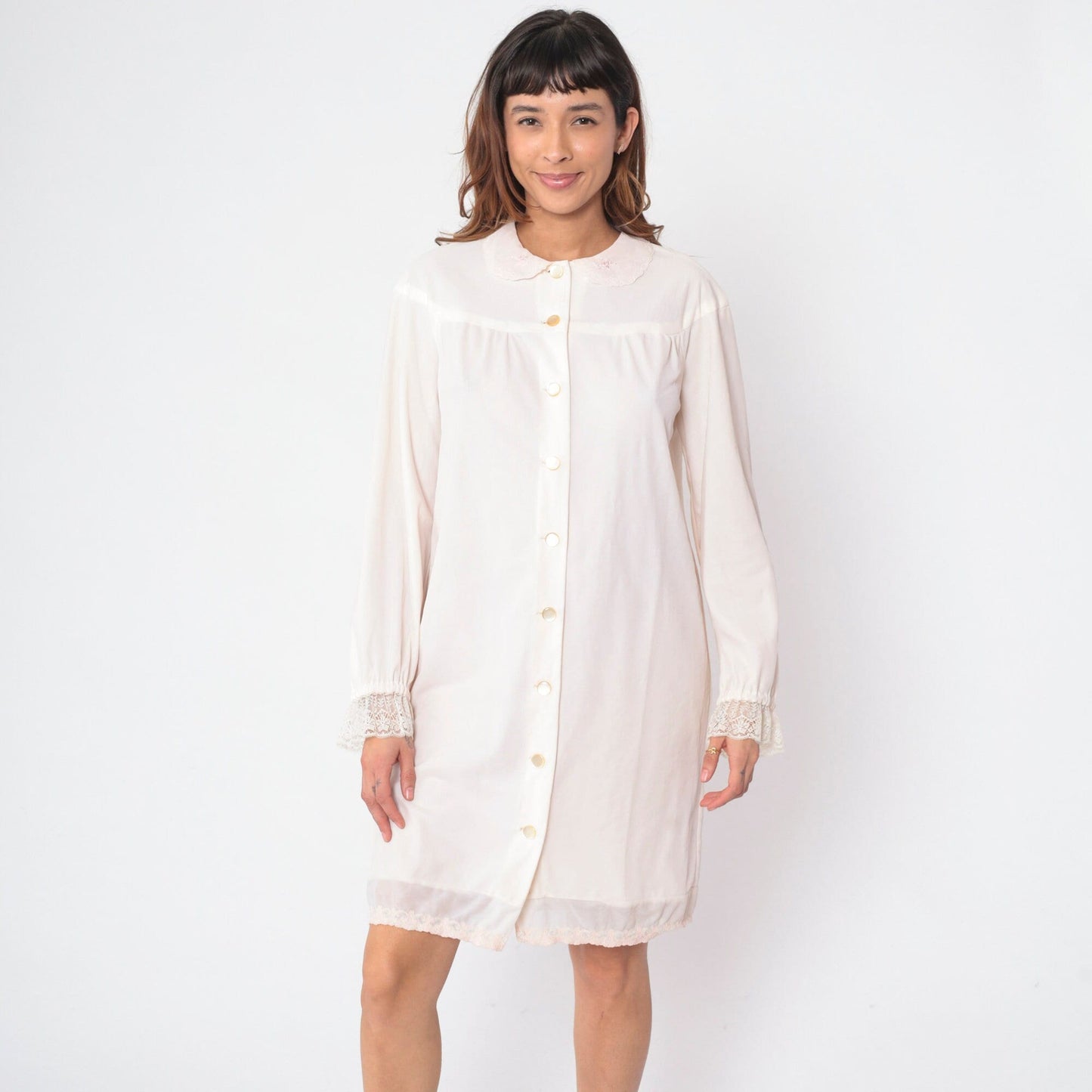 70s Floral Embroidered Nylon Lounge Dress Cream Button-Up Nightie Medium Large