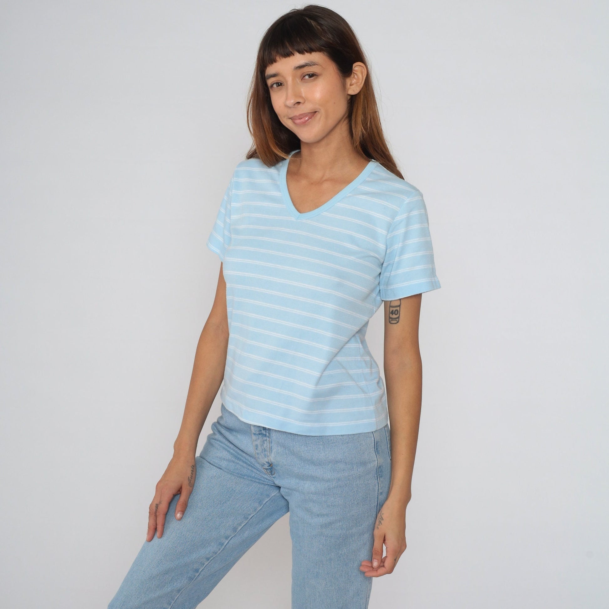 90s Blue White Striped V-Neck T-Shirt Cotton Tee Medium M