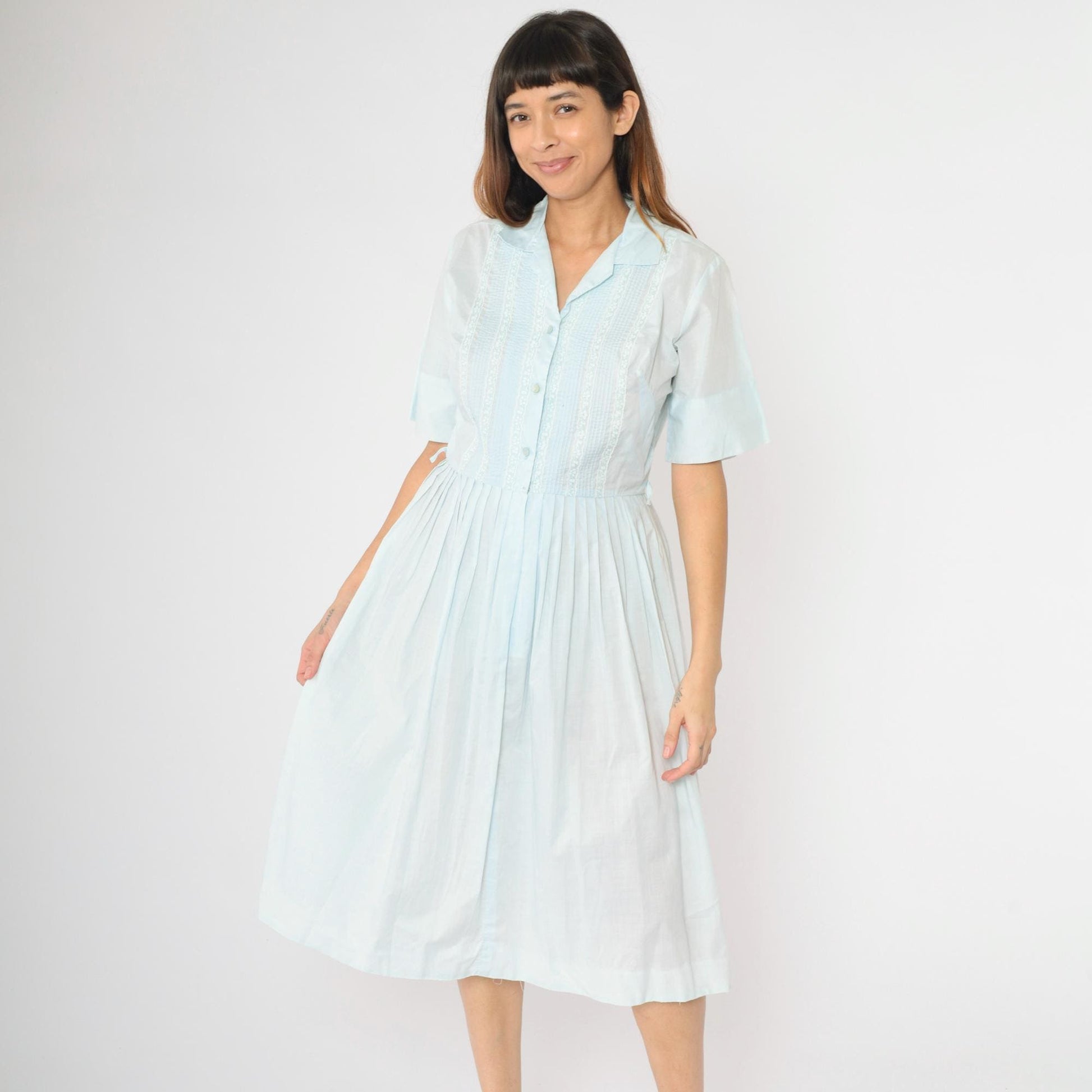 60s Light Blue Pintuck Day Dress Lace Trim Button-Up Shirtwaist Medium