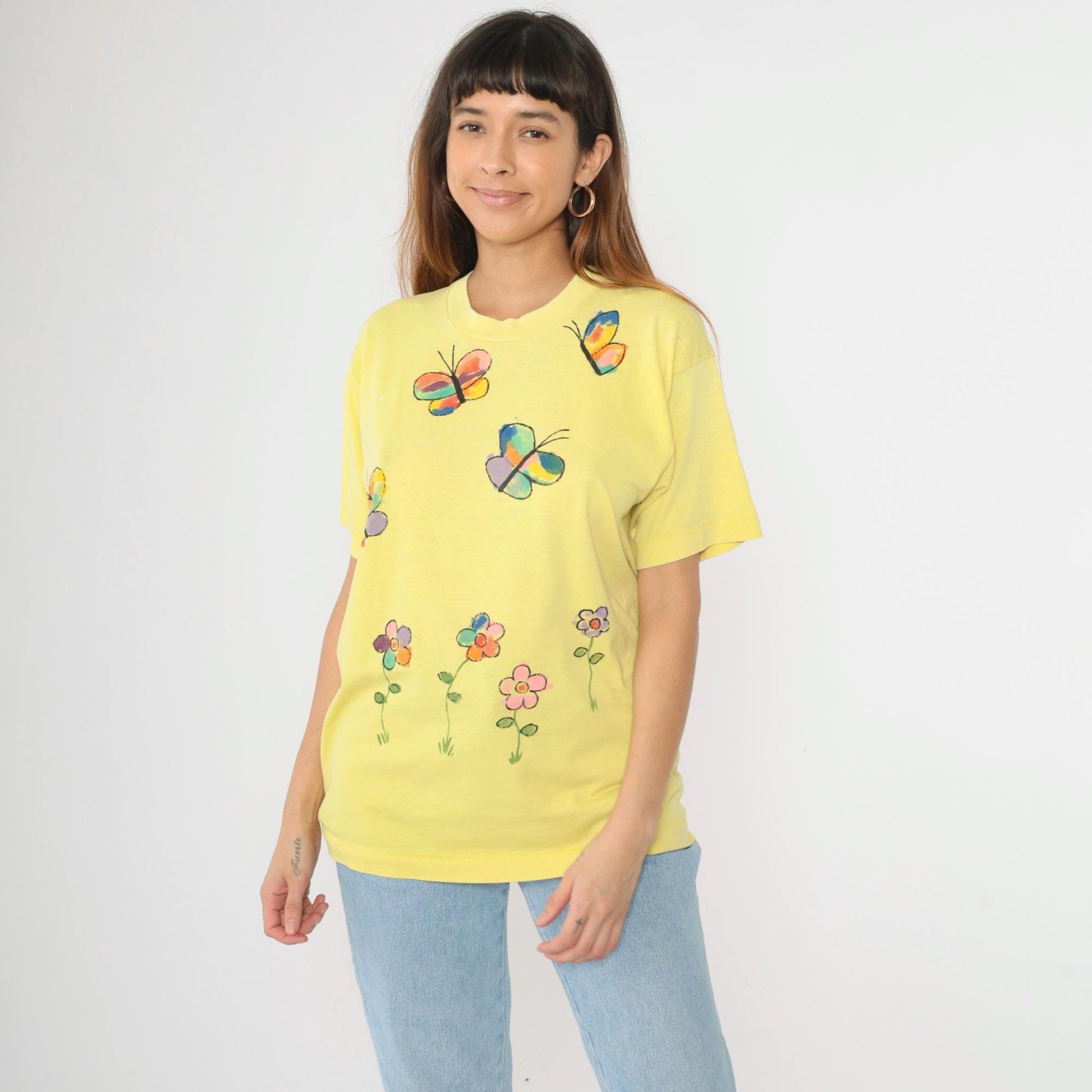 90s Fruit of the Loom Floral Butterfly Graphic T-Shirt Yellow Single Stitch Large L