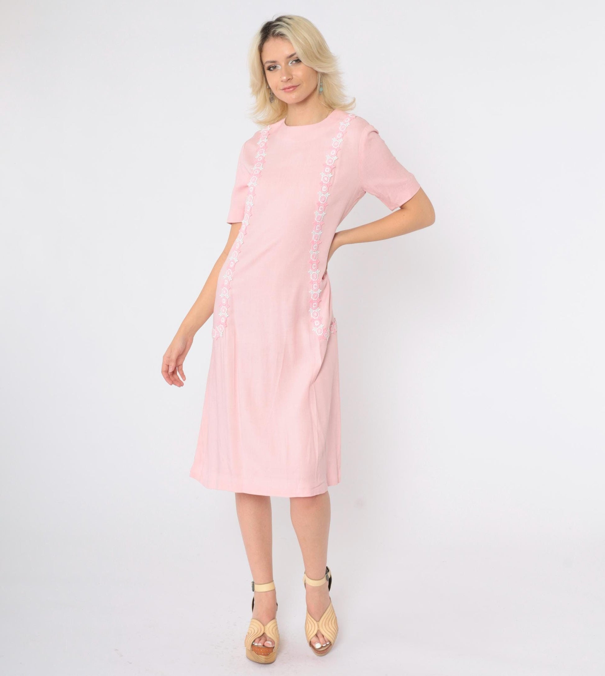 60s Pink Mod Shift Dress Embroidered Daisy Trim Drop Waist Small S