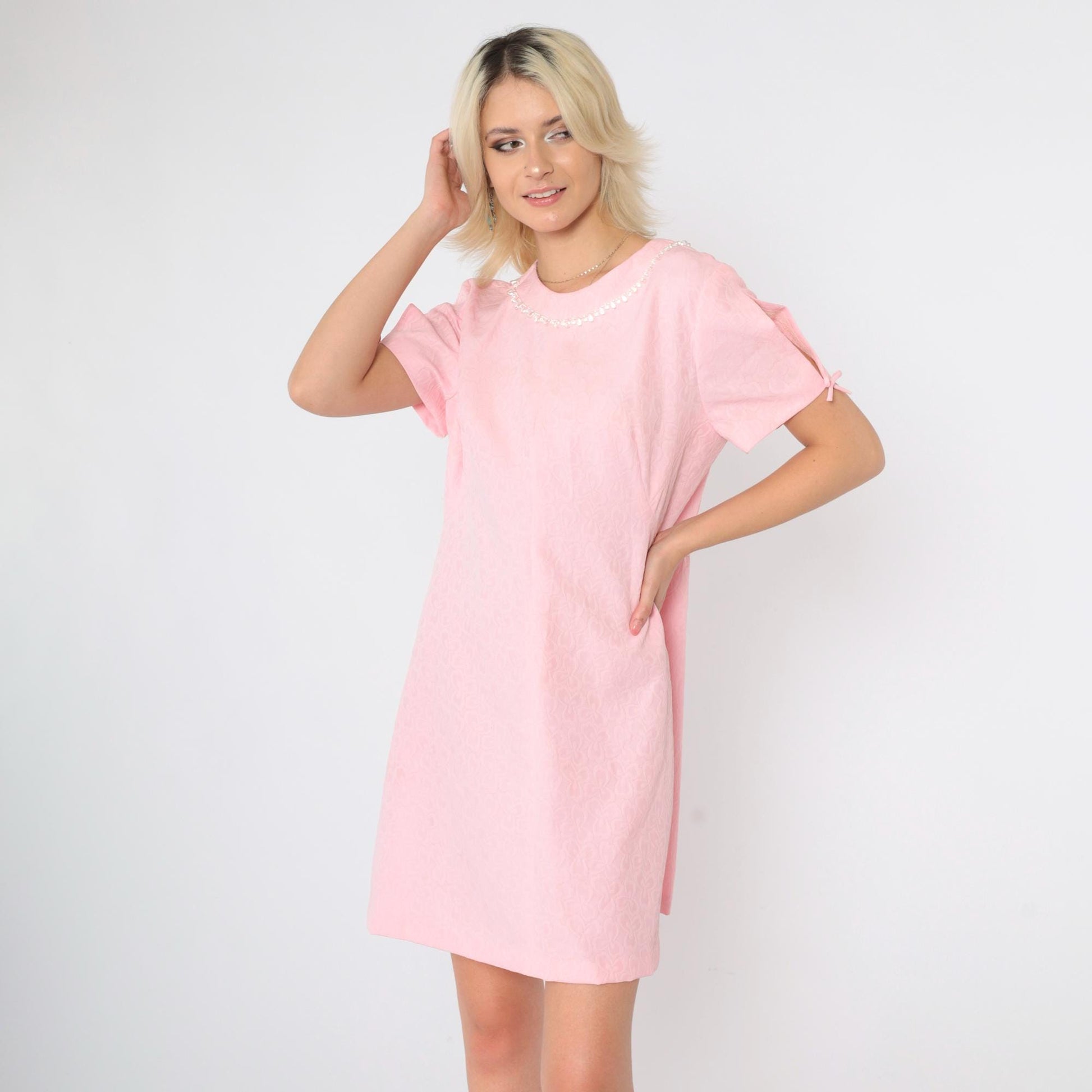 60s Pink Mod Shift Dress Iridescent Beaded Collar Floral Mini Medium Large