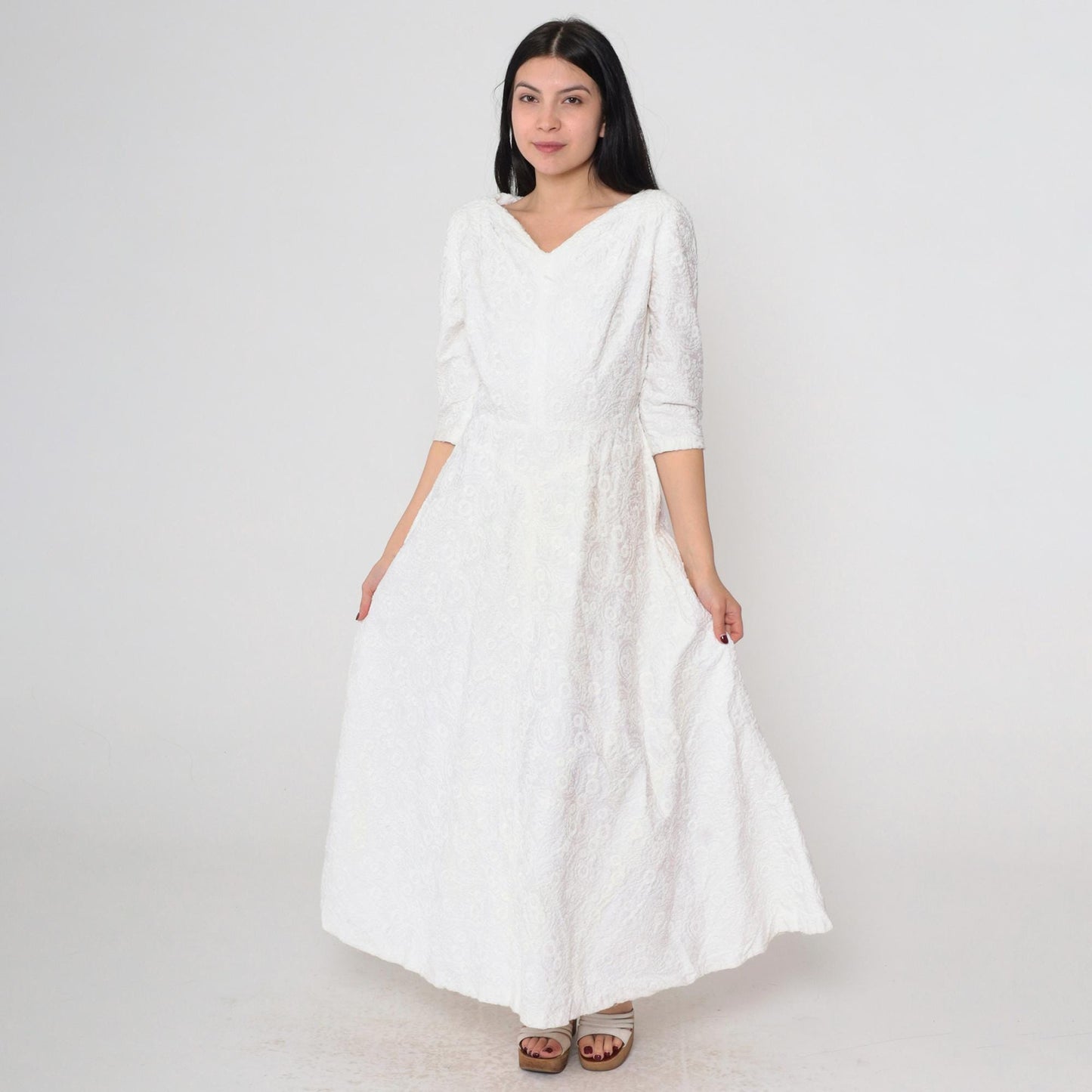 1940s White Floral Embroidered Dress V-Neck 3/4 Sleeve Midi Medium M