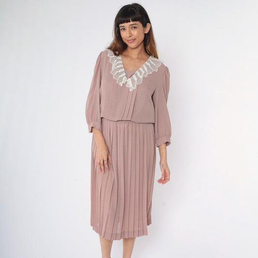 80s Mauve Pleated Midi Dress Lace Collar Long Sleeve Medium M