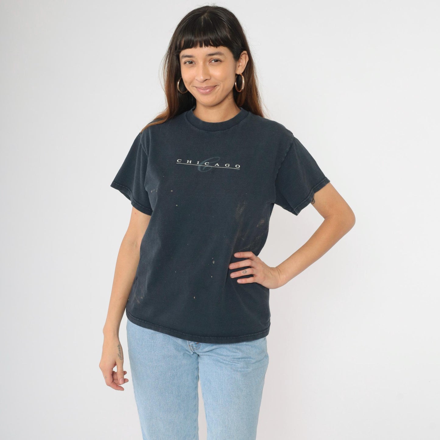 90s Chicago Graphic T-Shirt Black Fruit of the Loom Distressed Medium