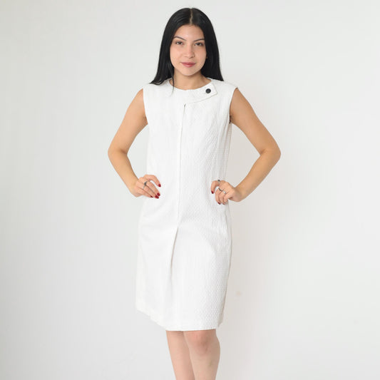 60s White Mod Mini Shift Dress Sleeveless Front Zip Textured Small