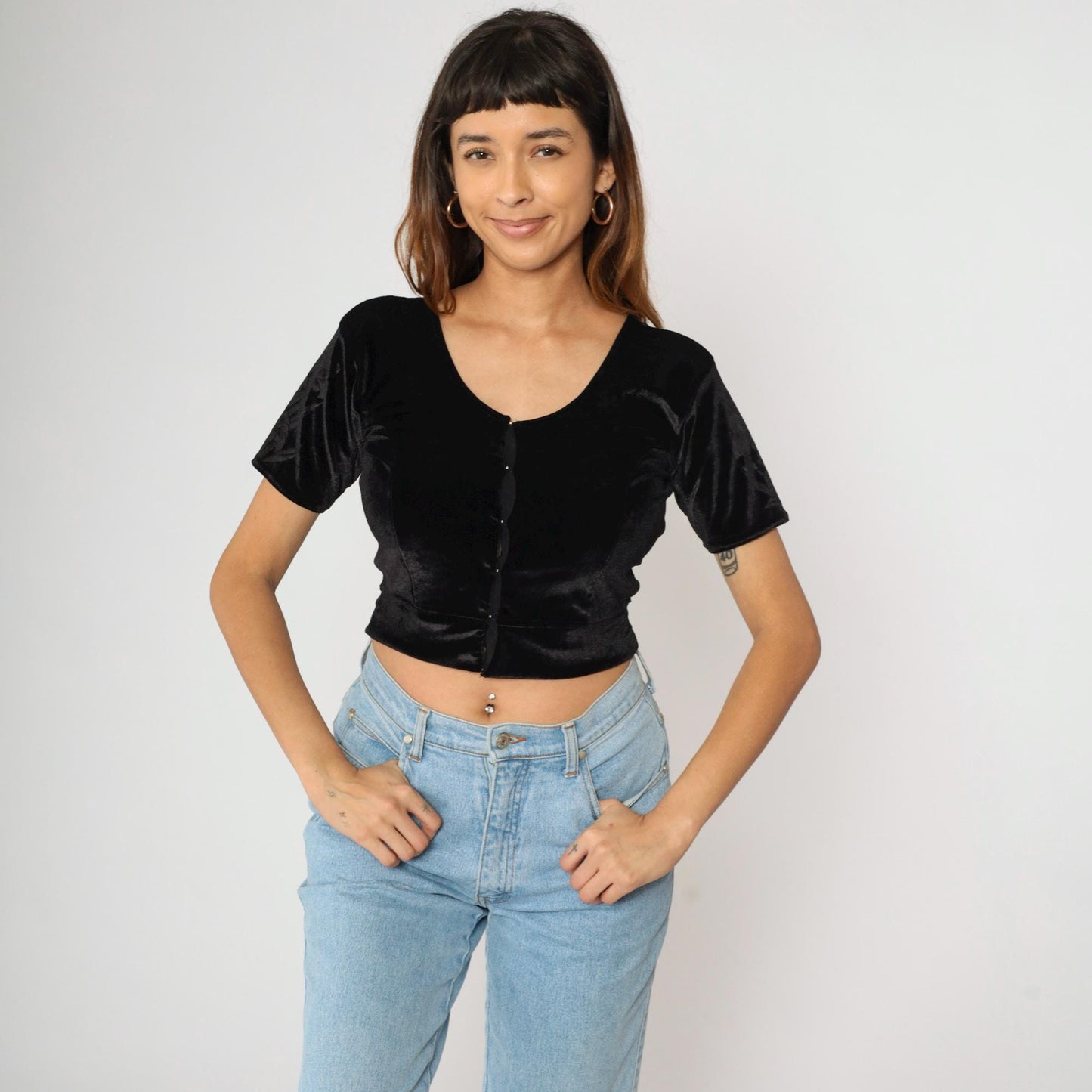 Y2K Black Velvet Crop Top Scoop Neck Short Sleeve Small S