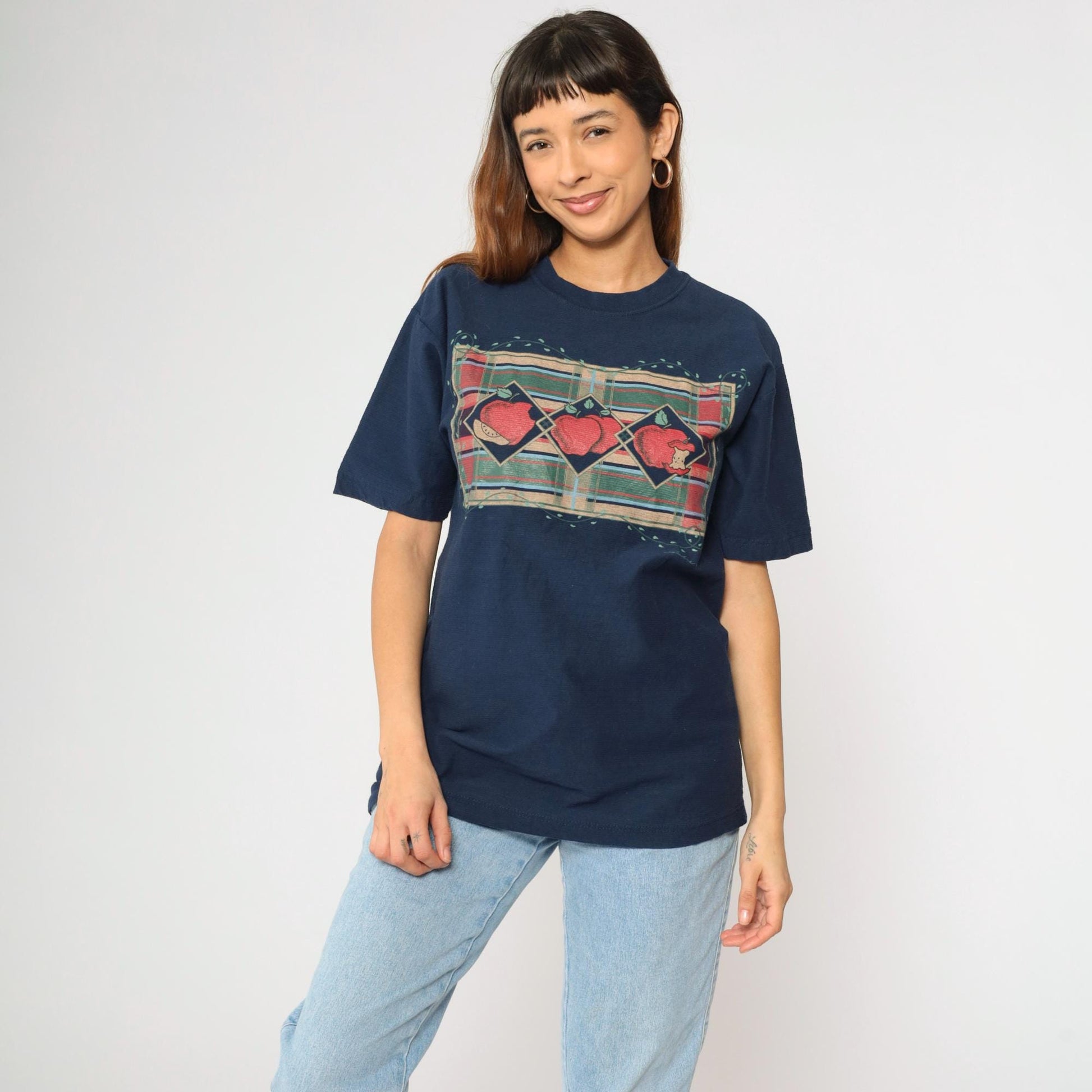 90s Apple Graphic T-Shirt Navy Blue Crewneck Cotton Medium