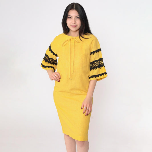 1960s Mod Yellow Shift Dress Bell Sleeve Black Crochet Trim Knee-Length Small
