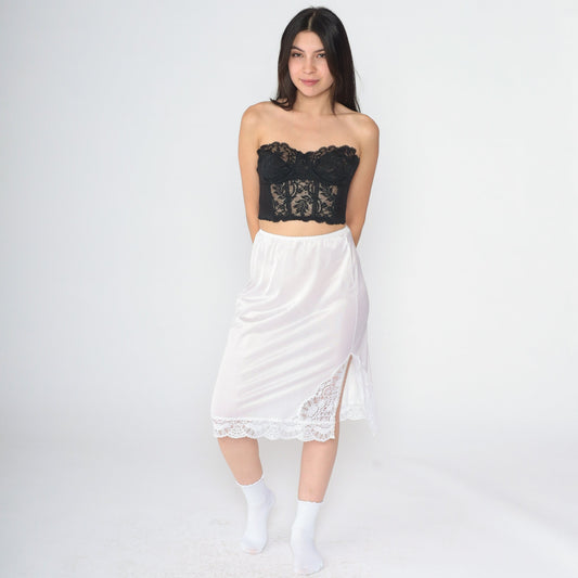 80s White Nylon Lace Slip Skirt Scalloped Hem Elastic Waist Small