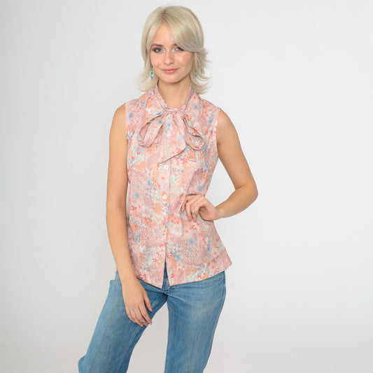 70s Pink Floral Sleeveless Blouse Ascot Bow Neck Button Up Small