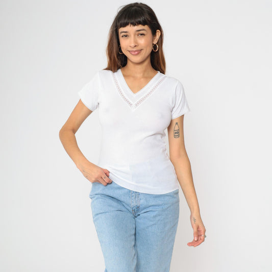 Y2K White Lace Trim V-Neck Baby Tee Fitted Cotton Blend Medium M