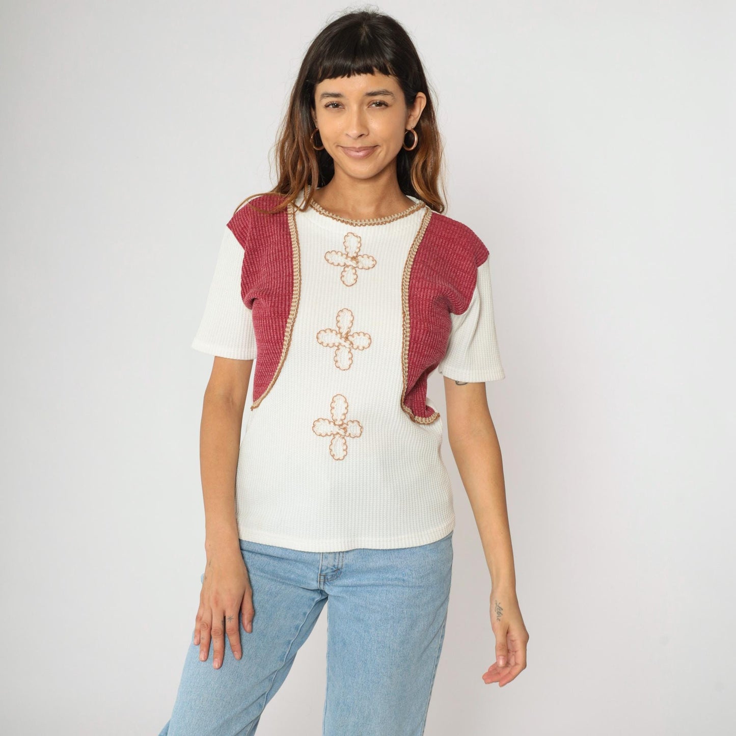 90s White Burgundy Floral Embroidered Knit Top Short Sleeve Medium M
