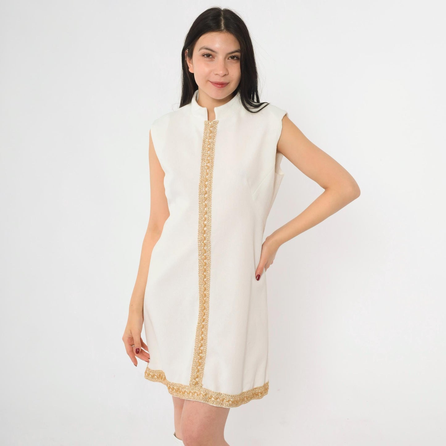 60s White Mini Shift Dress Gold Trim Sleeveless Space Age Medium M