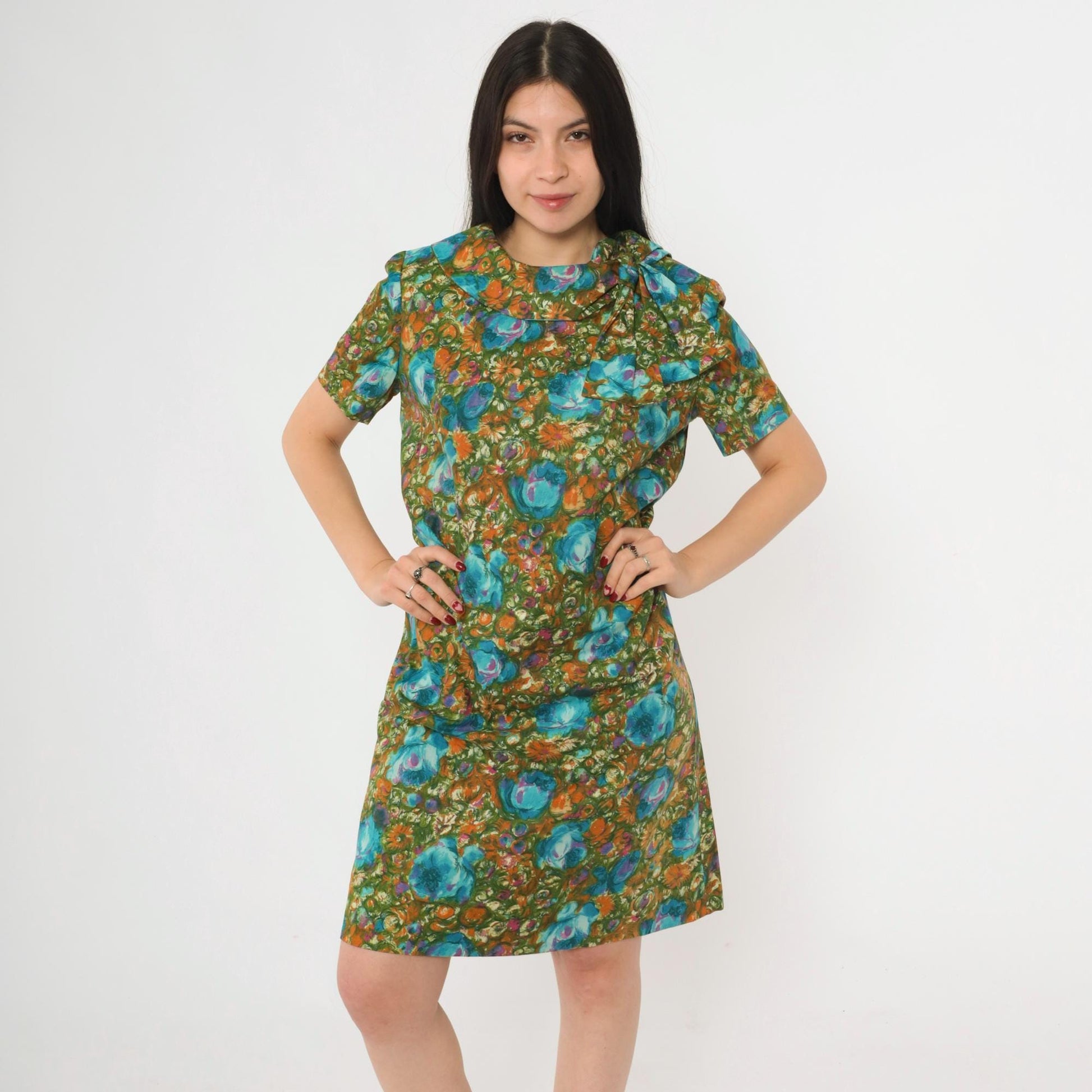 1960s Green Floral Shift Dress Bow Collar Knee-Length Medium M