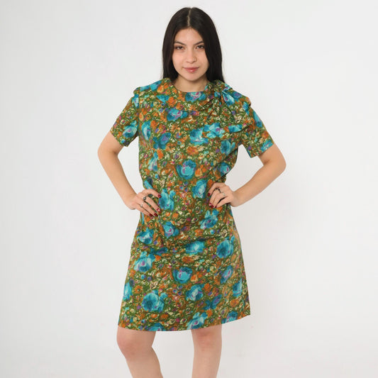 1960s Green Floral Shift Dress Bow Collar Knee-Length Medium M