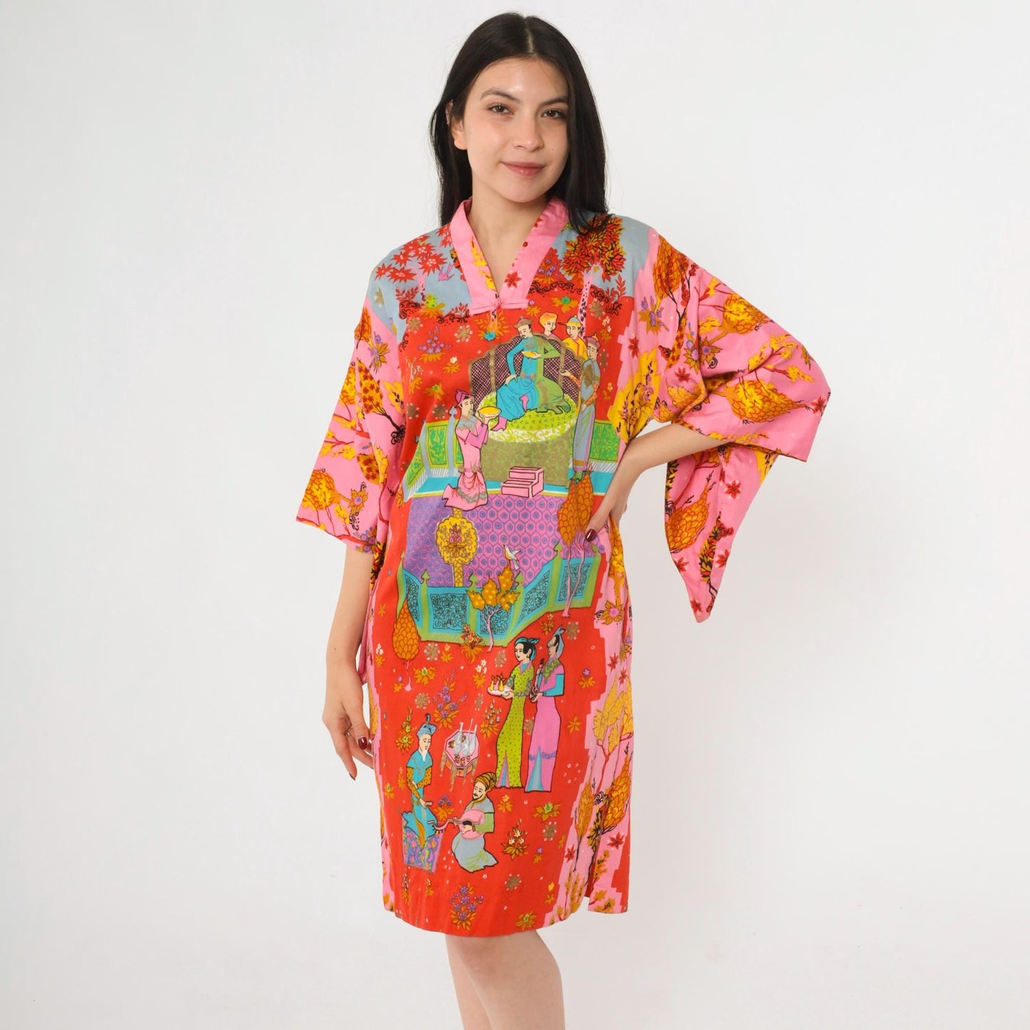 70s Alice Polynesian Kaftan Dress Bell Sleeve Asian Court Print Red Pink Small