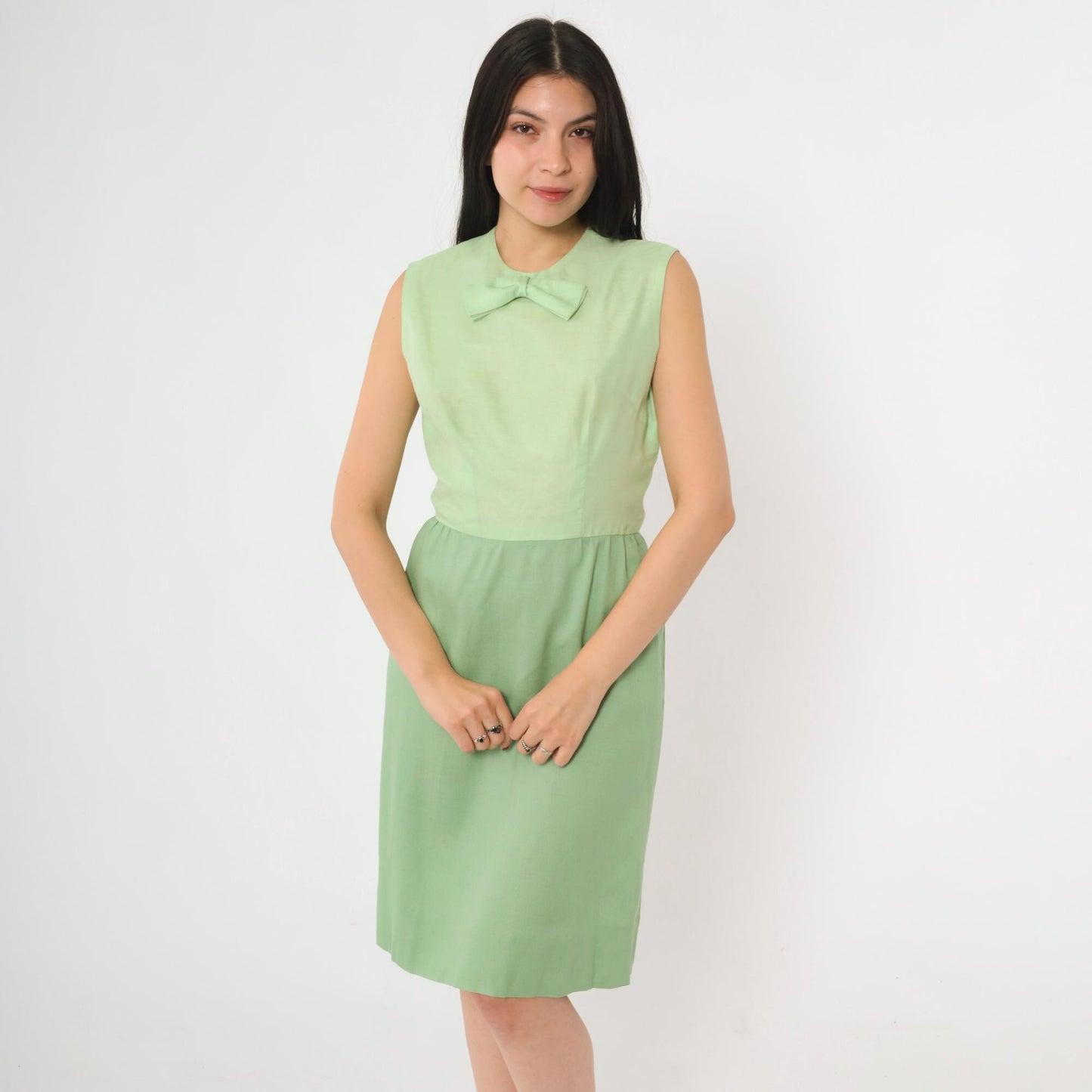 60s Two-Tone Green Bow Neckline Sleeveless Dress Knee Length Small
