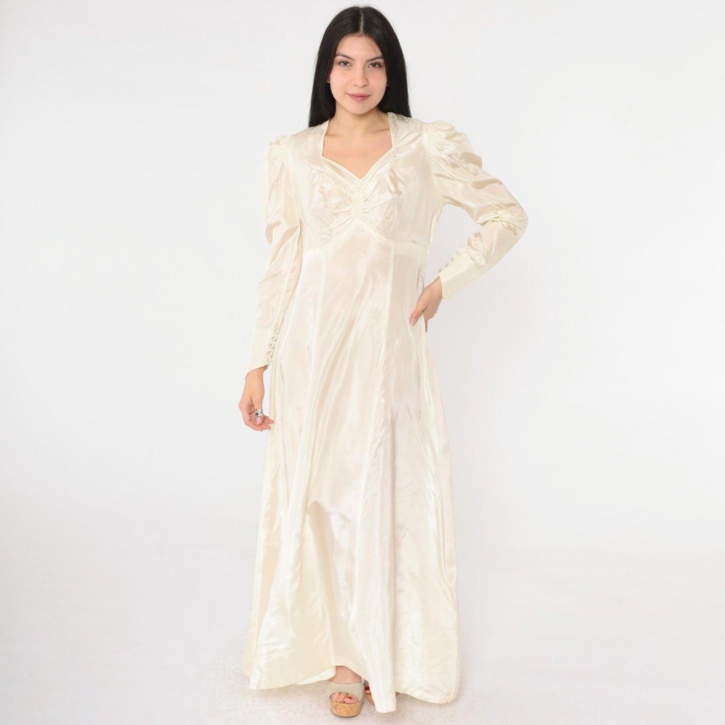1940s Cream Satin Wedding Dress Puff Sleeve Sweetheart Neckline Maxi Medium