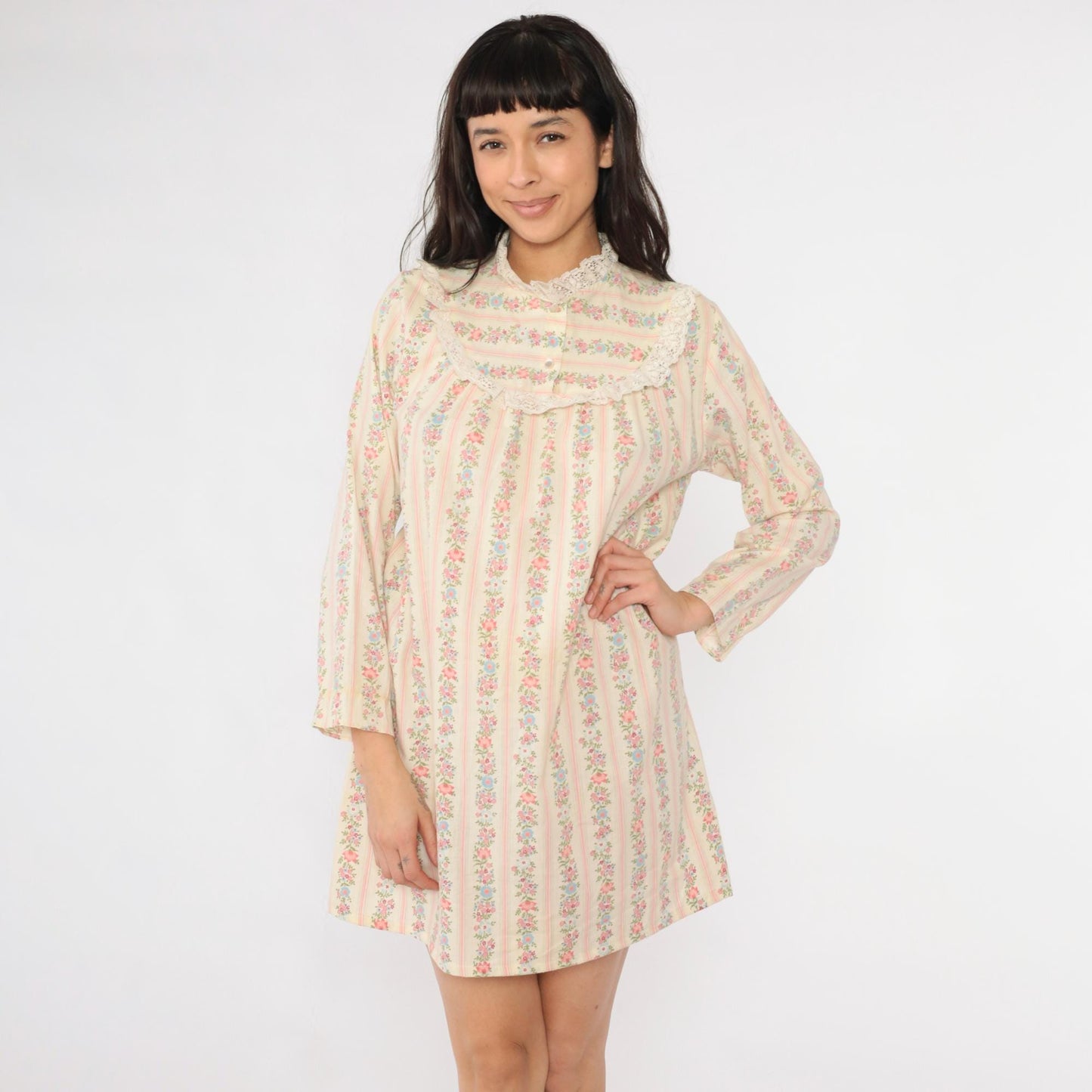 70s Floral Stripe Nightgown Cream Pink Long Sleeve High Neck Lace Trim Medium M