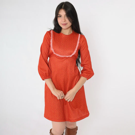 70s Red Calico Floral Empire Waist Mini Dress Lace Bib 3/4 Sleeve Extra Small