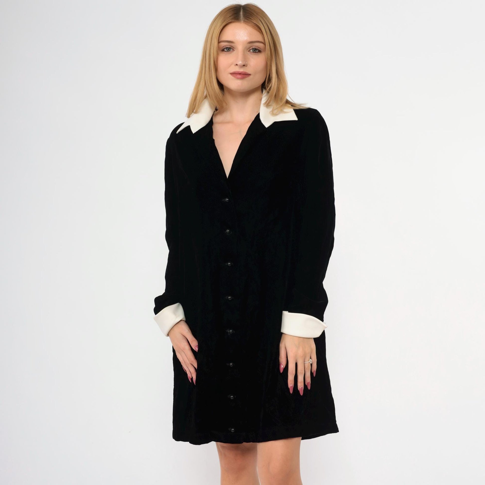 90s Victor Costa Black Velvet Mini Dress White Collar Long Sleeve Medium
