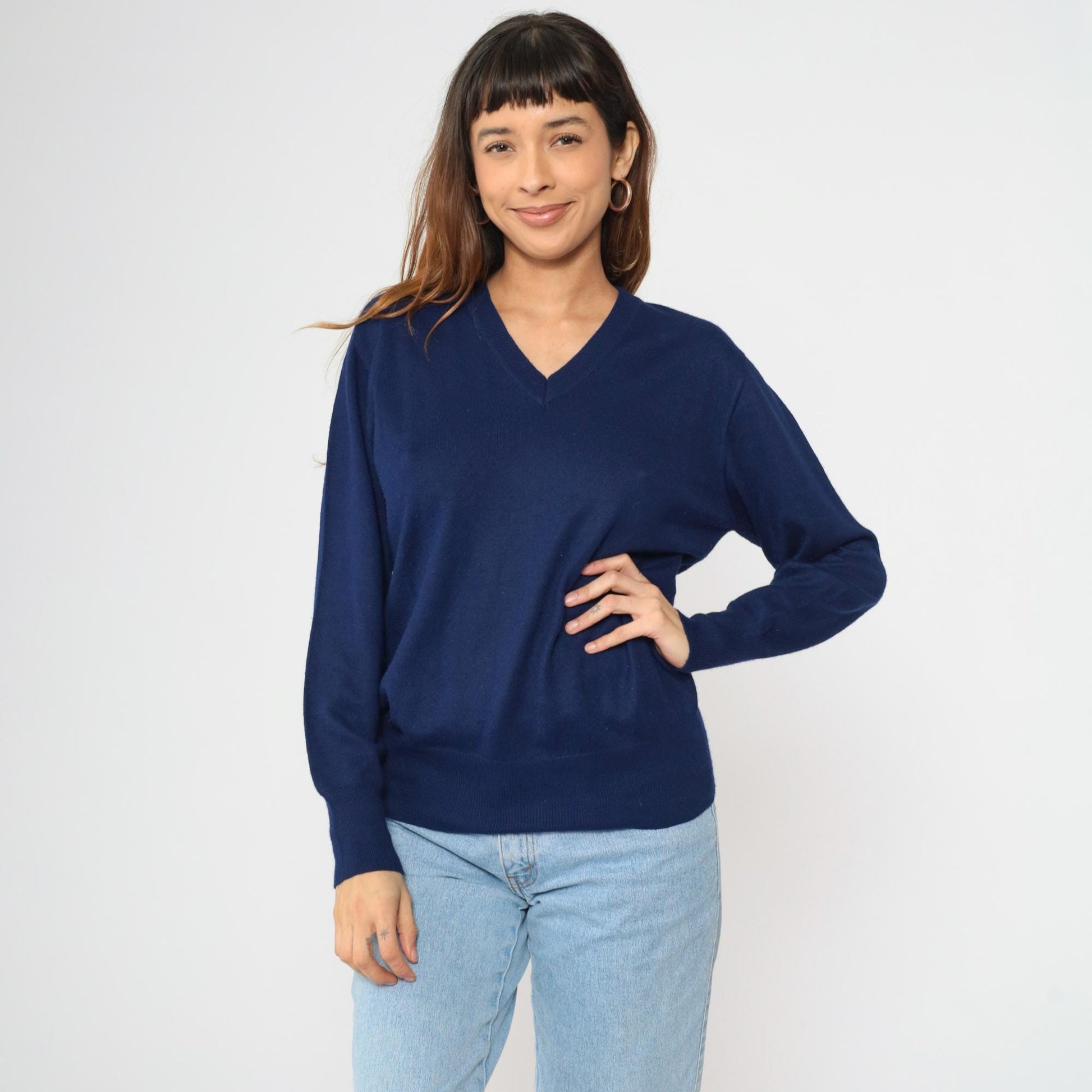 70s Bloomingdale's Navy Wool V-Neck Pullover Sweater Medium