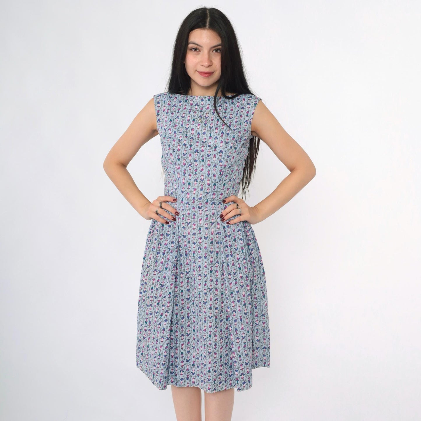 1950s Blue Cotton Novelty Print Dress Mannequin Heads Boatneck Sleeveless Extra Small