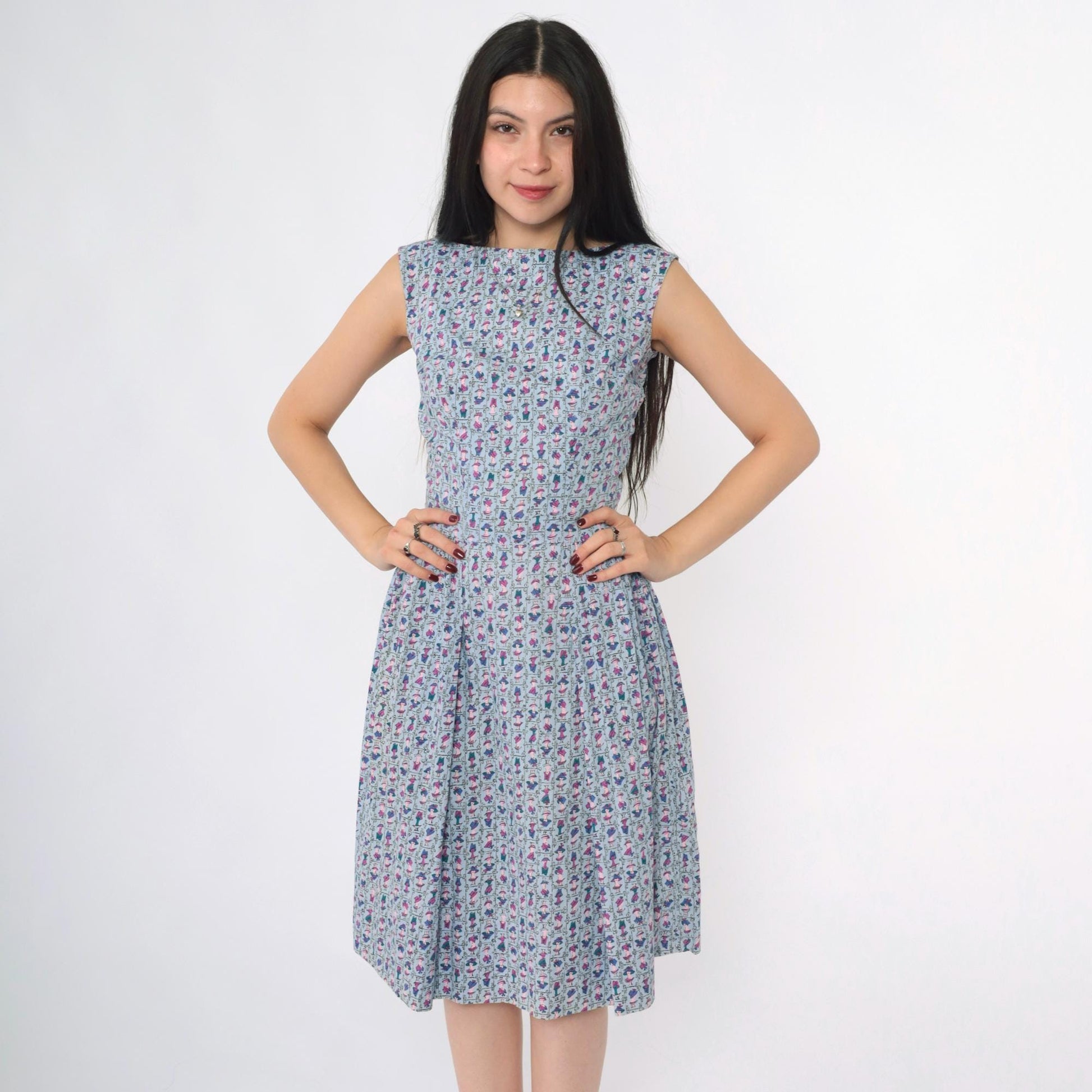 1950s Blue Cotton Novelty Print Dress Mannequin Heads Boatneck Sleeveless Extra Small
