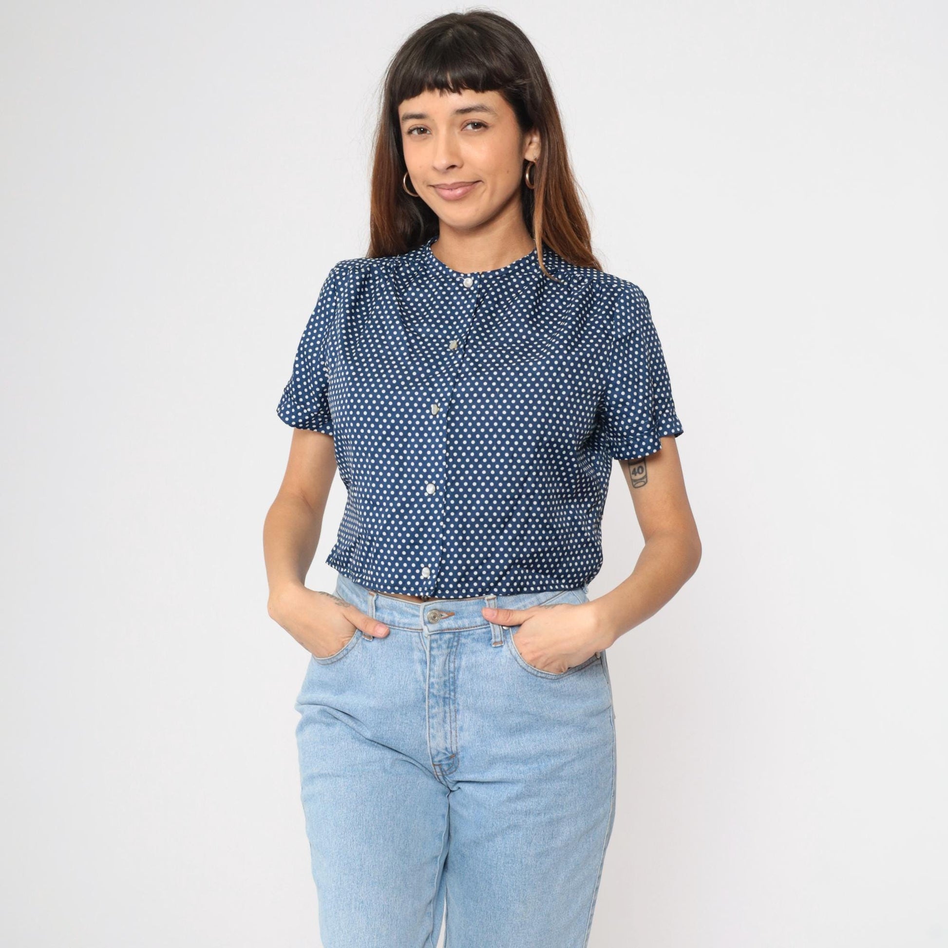 70s Blue Polka Dot Button Up Blouse Cropped Short Sleeve Pearl Buttons Medium