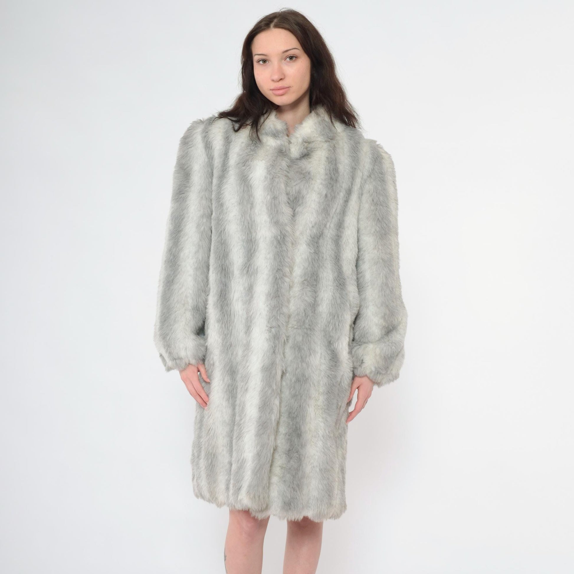 90s Grey Faux Fur Coat Hook Closure Winter Jacket Medium