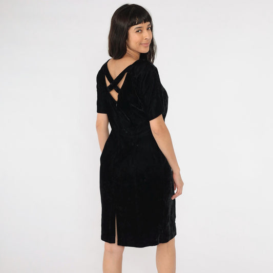 90s Black Velvet Dress Criss-Cross Back Sweetheart Neckline Knee-Length Medium