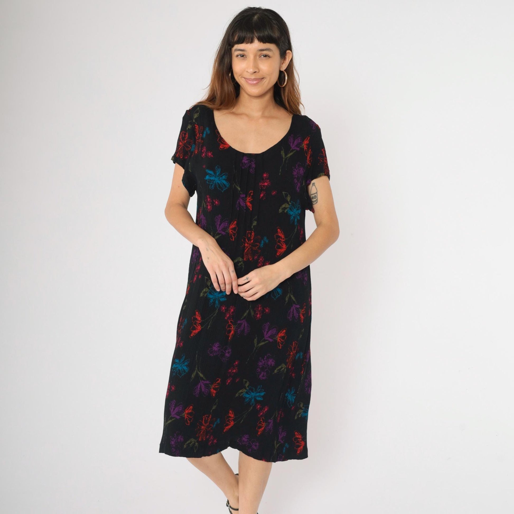 90s Black Floral Rayon Midi Dress Pintucked Scoop Neck Short Sleeve Medium Large