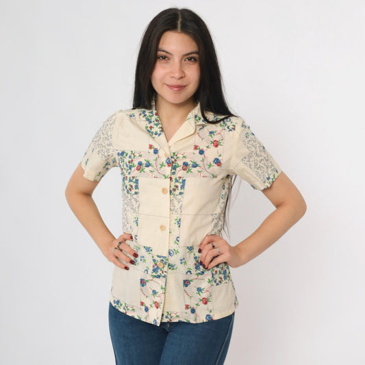 70s Patchwork Floral Cream Button Up Blouse Short Sleeve Collared Extra Small