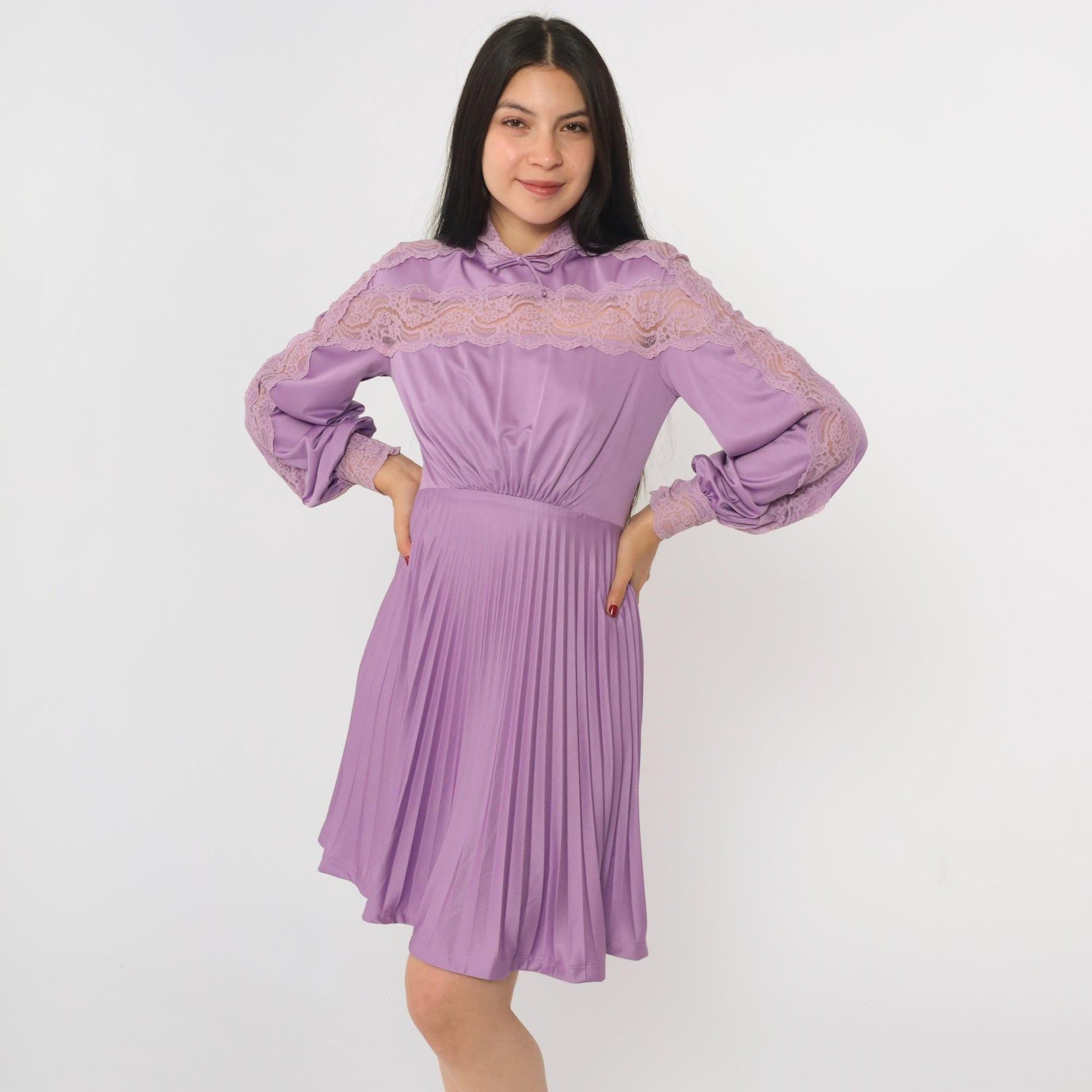 70s Purple Lace Mini Dress High Waist Pleated Long Sleeve Bow Neckline Extra Small