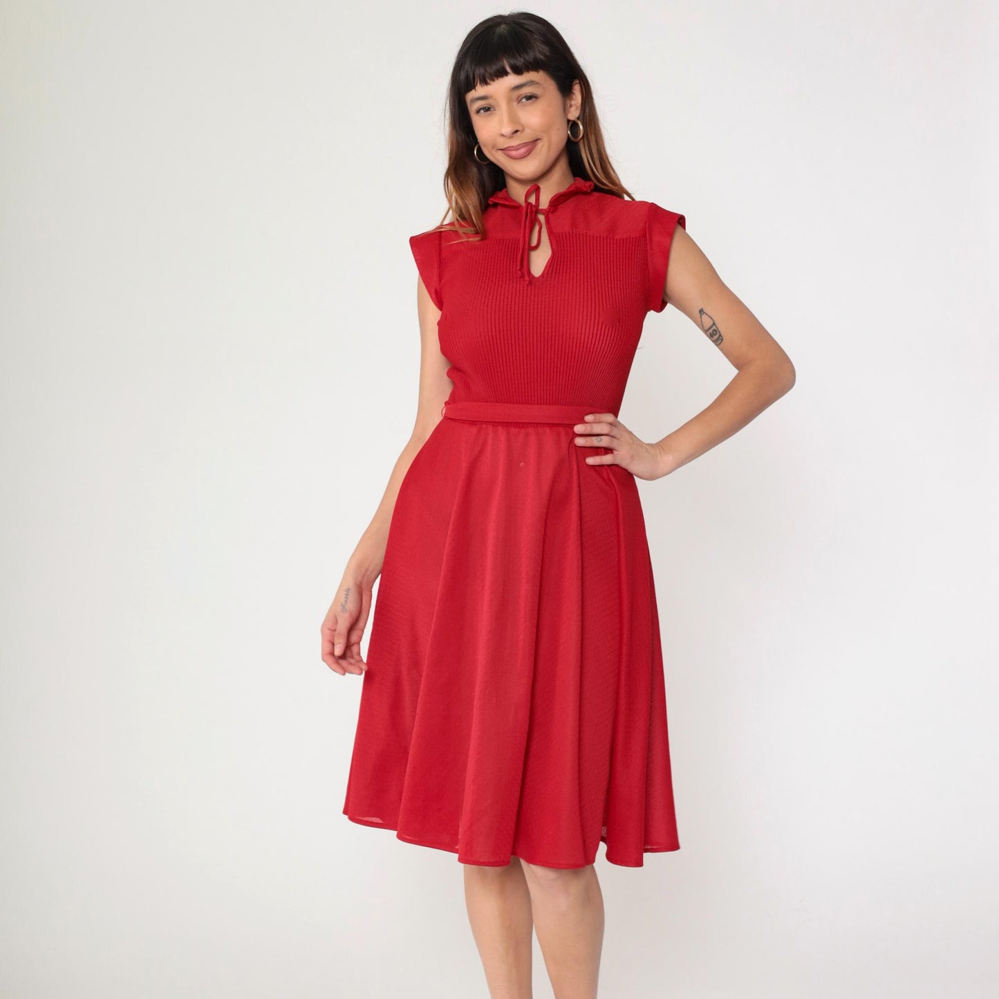 70s Red Keyhole Midi Dress Cap Sleeve High Waisted Pleated Extra Small