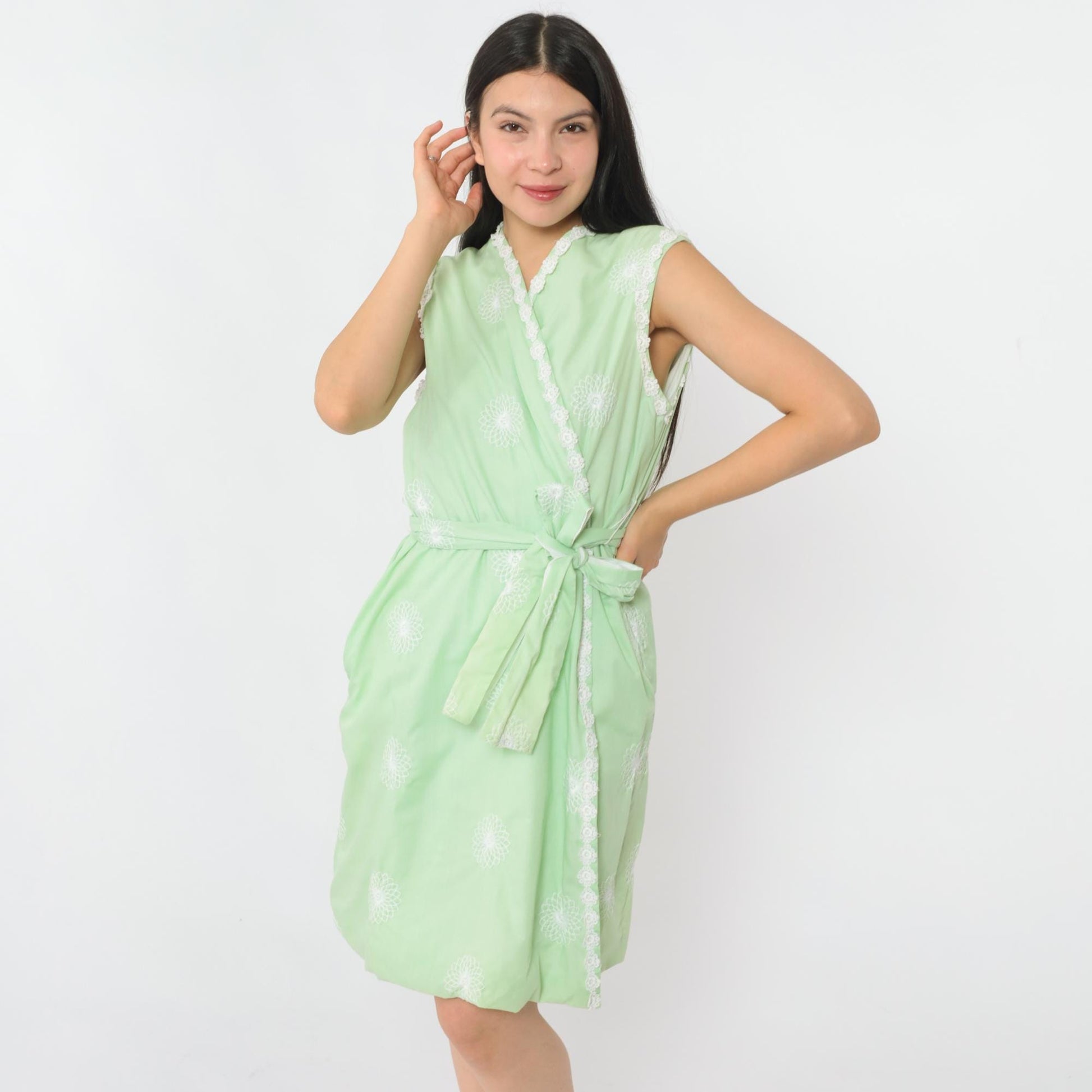 70s Lord & Taylor Green Floral Wrap Dress Embroidered V Neck Mini Medium M