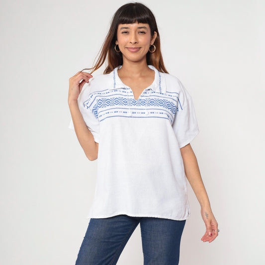 90s White Tunic Top Blue Geometric Embroidery Tie Neck Short Sleeve Medium