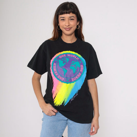 90s One World One Peace Rainbow Globe Graphic T-Shirt Black Cotton Medium