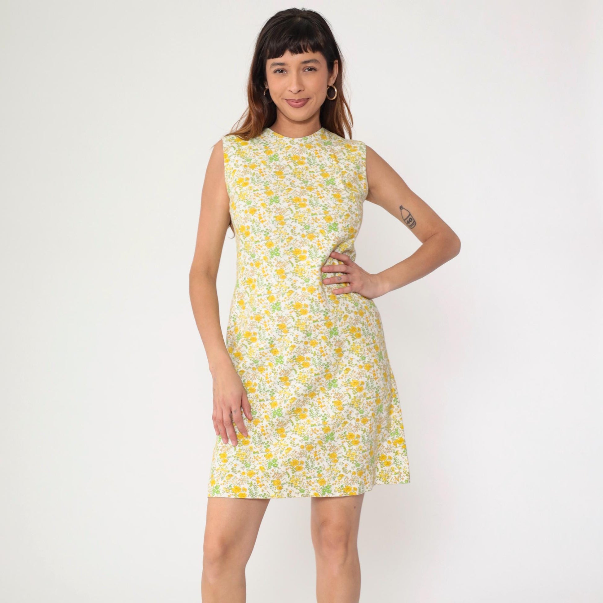 1960s Floral Butterfly Mini Dress White Yellow Sleeveless Sheath Small S