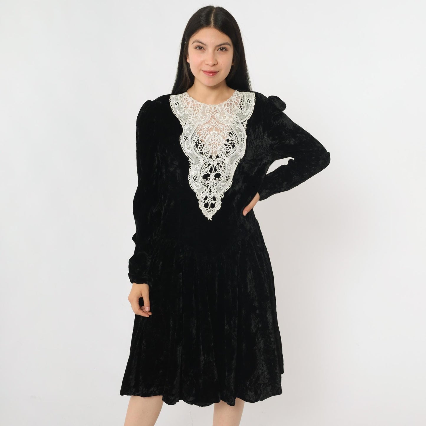 80s Black Velvet Midi Dress White Lace Basque Waist Puff Sleeve Medium
