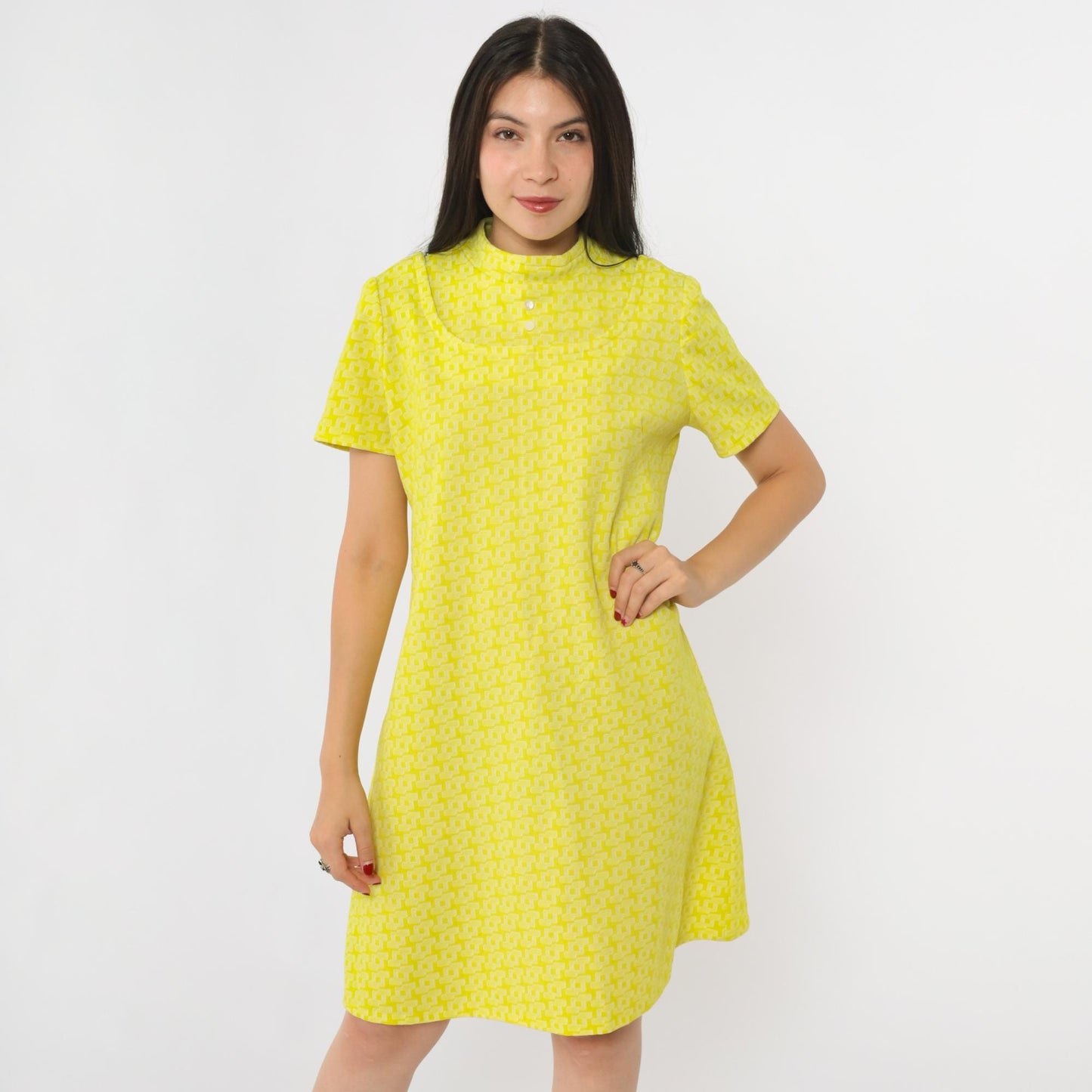 60s Chartreuse Op Art Mini Shift Dress Geometric Print Short Sleeve Medium M
