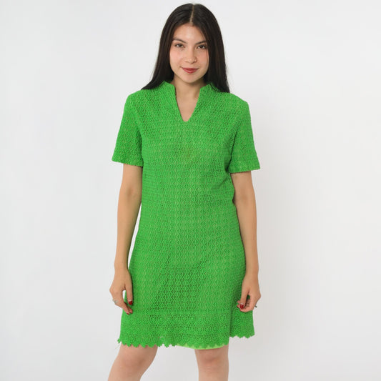 60s Green Guipure Lace Mod Mini Dress Geometric Embroidered V-Neck Small